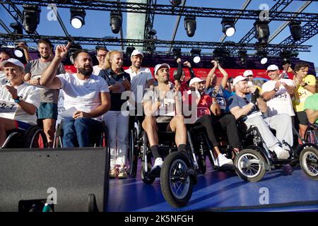 Parigi, Francia. 8th Ott 2022. Michaël Geremiasz, Maxine Eouzan e Tony Estanguet partecipano al Paralympic Day One, 2 anni prima della Parigi 2024 Foto Stock