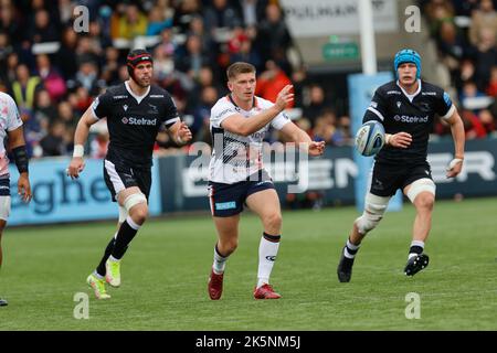 Newcastle, Regno Unito. 9th ottobre 2022Newcastle, Regno Unito. 10th Set, 2022. Owen Farrell di Saracens in azione durante la partita Gallagher Premiership tra i Falcons di Newcastle e i Saracens a Kingston Park, Newcastle, sabato 8th ottobre 2022. (Credit: Chris Lishman | NOTIZIE MI) Credit: NOTIZIE MI & Sport /Alamy Live News Foto Stock