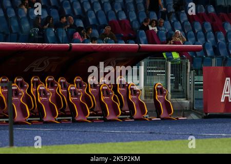 Roma, Italia 9th ottobre 2022: Come panchina Roma durante la Serie Italiana Una partita di calcio 202223 tra AS Roma e US Lecce allo Stadio Olimpico Foto Stock