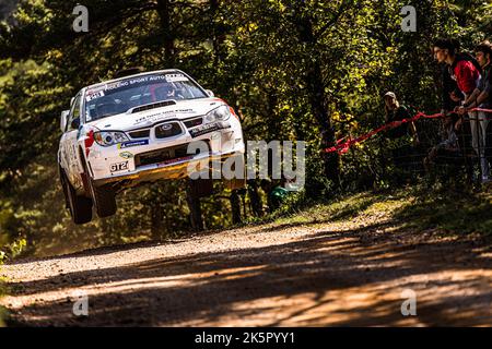 29 MOREL Jean-Luc, ROMERO Pascal, SUBARU WRX N4, azione durante la Rallye Terre des Cardabelles, 5th° round del Championnat de France des Rallyes Terre 2022, dal 7 al 9 ottobre a Millau, Francia - Foto Bastien Roux / DPPI Foto Stock
