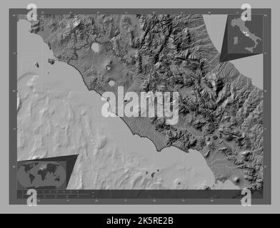 Lazio, regione d'Italia. Mappa altimetrica bilivello con laghi e fiumi. Mappe delle posizioni ausiliarie degli angoli Foto Stock