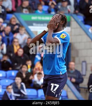 Peterborough, Regno Unito. 08th Ott 2022. Ricky Jade-Jones (PU) rues a miss at the Peterborough United v Burton Albion, EFL League One match, at the Weston Homes Stadium, Peterborough, Cambridgeshire. Credit: Paul Marriott/Alamy Live News Foto Stock