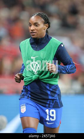 LONDRA INGHILTERRA - OTTOBRE 07: Crystal Dunn of USA durante la Women's International friendly Match tra Inghilterra Donne contro Stati Uniti d'America WOME Foto Stock