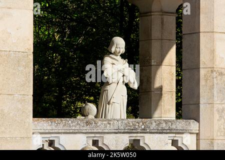 Statua di Giovanna d'Arco (1412-1431), santo patrono di Francia alla Basilica di Bois-Chenu a Domrémy-la-Pucelle (Vosges), Francia Foto Stock