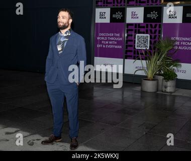 Attore Cosmo Jarvis in anteprima britannica del film IT's in US All, Everyman cinema, Edinburgh International Film Festival 2022 Foto Stock