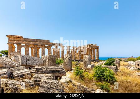 Castelvetrano, Sicilia, Italia - 11 luglio 2020: Rovine a Selinunte, sito archeologico e antica città greca in Sicilia, Italia Foto Stock