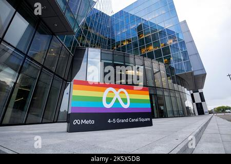meta facebook sede emea 4-5 grand canal square dublino repubblica d'irlanda Foto Stock
