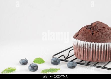 foto di muffin appena sfornati sullo sfondo Foto Stock