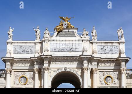 Vista dell'Arc Héré dalla Place Stanislas a Nancy, Francia Foto Stock