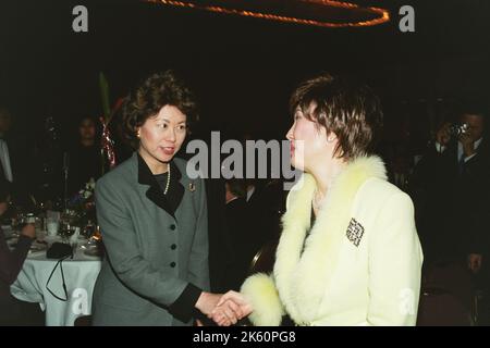 Ufficio del Segretario - il Segretario Elaine Chao a Chinatown a New York City (NYC) Foto Stock