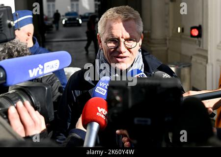 Bruxelles, Belgio. 11th Ott 2022. Il vice primo ministro e ministro della mobilità Georges Gilkinet ha illustrato, dopo una riunione di membri del governo belga, in corso di negoziati da ieri, un accordo sui piani politici del governo per l'anno in corso, Che dovrebbe essere più tardi in Parlamento oggi, il cosiddetto rentree, il secondo martedì di ottobre, a Bruxelles martedì 11 ottobre 2022. FOTO DI BELGA DIRK WAEM Credit: Agenzia Notizie di Belga/Alamy Live News Foto Stock