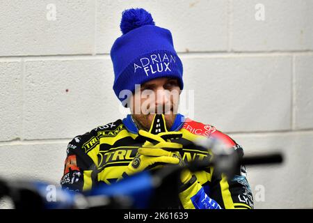 Manchester, Regno Unito. 10th Ott 2022. Lewis Kerr di Sheffield ‘TruPlant’ Tigers durante la prima tappa della Premiership Grand Final al National Speedway Stadium di Manchester, lunedì 10th ottobre 2022. (Credit: Eddie Garvey | MI News) Credit: MI News & Sport /Alamy Live News Foto Stock