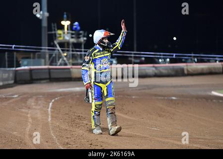 Manchester, Regno Unito. 10th Ott 2022. Tobiasz Musielak di Sheffield 'TruPlant' Tigers durante la prima tappa della Premiership Grand Final al National Speedway Stadium di Manchester, lunedì 10th ottobre 2022. (Credit: Eddie Garvey | MI News) Credit: MI News & Sport /Alamy Live News Foto Stock