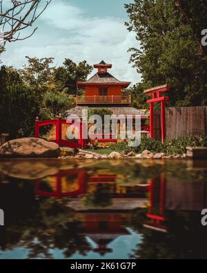 Puerto Rico giardino giapponese mini parco delizioso dojo in legno Foto Stock
