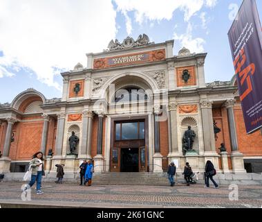 Copenaghen, Danimarca. Ottobre 2022. Vista esterna del centro espositivo NY Carlsberg Glyptotek nel centro della città Foto Stock