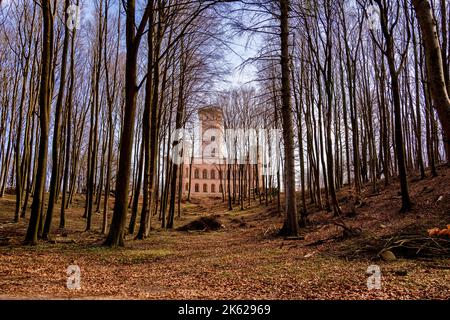 Das Jagdschloß Granitz liegt auf einem Hügel in der Nähe von bins auf der Ostseeinsel Rügen Foto Stock