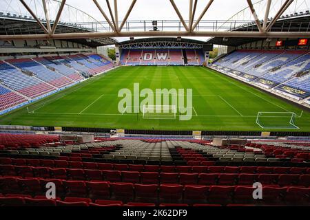 Wigan, Regno Unito. 11th ottobre 2022. Vista generale del DW Stadium durante la partita di campionato Sky Bet tra Wigan Athletic e Blackburn Rovers al DW Stadium di Wigan martedì 11th ottobre 2022. (Credit: Mike Morese | MI News) Credit: MI News & Sport /Alamy Live News Foto Stock