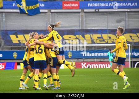 Goteborg, Svezia. 11th Ott 2022. Gamla Ullevi, Gothenburg, Svezia, ottobre 11th 2022: La Svezia celebra Goal nel gioco amichevole il 11th 2022 ottobre tra la Svezia e la Francia a Gamla Ullevi a Gothenburg, Svezia (Peter Sonander/SPP) Credit: SPP Sport Press Photo. /Alamy Live News Foto Stock