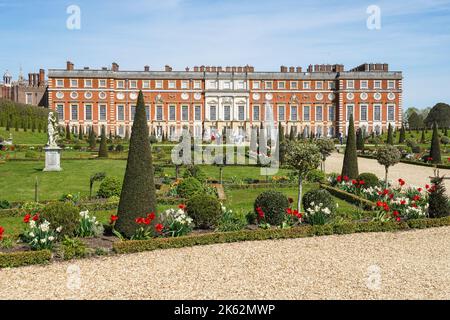 Il Privy Garden a Hampton Court Palace, Richmond upon Thames, Londra, Inghilterra Regno Unito Foto Stock