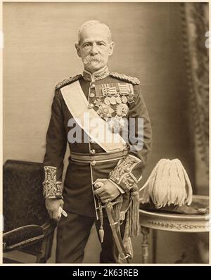 Frederick Sleigh Roberts, i conte Roberts (1832 - 1914), soldato britannico che fu uno dei comandanti di maggior successo del XIX secolo. Prestò servizio nella ribellione indiana, nella spedizione in Abissinia e nella seconda guerra anglo-afghana prima di condurre le forze britanniche al successo nella seconda guerra boera. Foto Stock