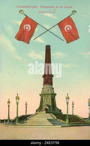 Il Monumento della libertà o Monumento della libertà eterna nel quartiere Sisli di Istanbul, Turchia - un memoriale in onore dei soldati che sono stati uccisi difendendo il parlamento ottomano contro le forze monarchiche reazionarie durante il controcup del 1909, in particolare durante l'incidente del 31 marzo. I soldati facevano parte dell'Hareket Ordusu (Armata d'azione), che era la 11th° Divisione di Fanteria della Riserva di Salonicco del terzo Armata di stanza nei Balcani e comandata da Mahmud Shevket Pasha. Il monumento è stato inaugurato nel 1911, nel secondo anniversario dell'incidente, intorno al 1911 Foto Stock