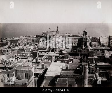 Fotografia vintage del 19th° secolo: Vista dall'alto del centro della città, la Valletta Malta Foto Stock