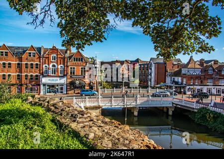 Il Big Bridge sul fiume Medway, Tonbridge, Kent Foto Stock