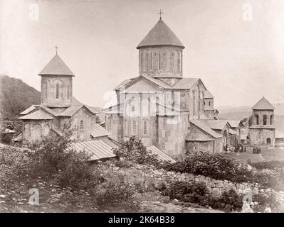 Xix secolo vintage fotografia - Caucaso Georgia - Gelati medievale complesso monastico vicino a Kutaisi, nella regione di Imereti occidentali della Georgia Foto Stock