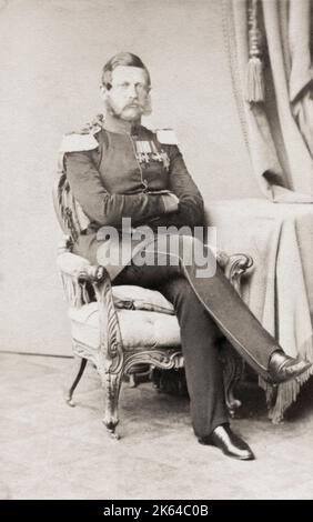 Fotografia d'epoca del XIX secolo: Federico III, 18 ottobre 1831 - 15 giugno 1888) fu imperatore tedesco e re di Prussia per novantanove giorni nel 1888, l'anno dei tre imperatori. Era l'unico figlio dell'imperatore Guglielmo I.. Fotografato c.1860 come principe ereditario di Prussia. Foto Stock