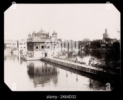 Fotografia d'epoca del XIX secolo: Tempio d'oro di Sikh, Amritsar, Umritsar, India. Foto Stock