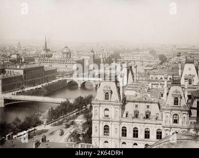 Fotografia d'epoca del XIX secolo: Francia - vista sulla Senna, i ponti e il centro della città, Parigi Foto Stock