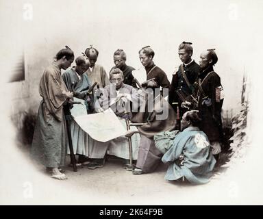 Giappone del 1860 - ritratto di un gruppo di ufficiali meridionali Felix Beato (1832 - 29 gennaio 1909), fotografo italo-britannico che lavora principalmente in India, Giappone, Cina Foto Stock