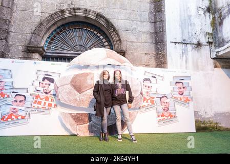 santiago, spagna, 29 settembre 2022, fotocall con, lucia garrido e la squadra tecnica al primo gioco, recita Foto Stock