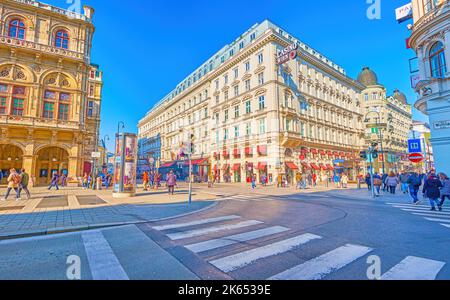 VIENNA, AUSTRIA - 17 FEBBRAIO 2019: Architettura monumentale Vienesse nel distretto di Innere Stadt, il 17 febbraio a Vienna, Austria Foto Stock