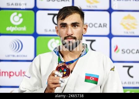 Tashkent, Uzbekistan. Credito: MATSUO. 11th Ott 2022. Zelym Kotsoiev (AZE) Judo : Campionati Mondiali di Judo Tashkent 2022 Men's -100kg Medal Ceremony presso l'Homo Arena di Tashkent, Uzbekistan. Credit: MATSUO .K/AFLO SPORT/Alamy Live News Foto Stock