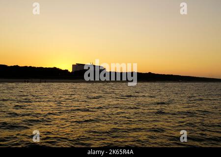 Costa baltica su Usedom con il sole tramontare la sera. Foto Stock