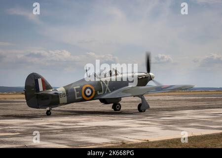 Hawker Hurricane Mk.IV, un giorno prima del crollo di questo aereo, il pilota Petr Pačes è morto, Airshow Cheb, Repubblica Ceca - 13 agosto 2022 Foto Stock