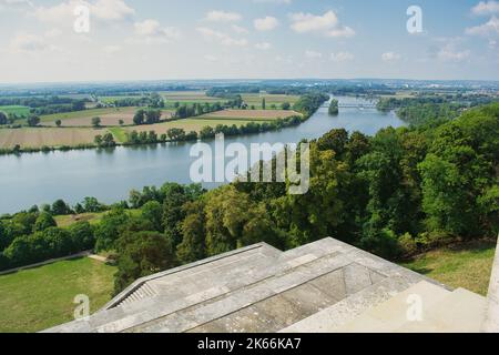Vista sul Danubio dalla collina di Walhalla a Donaustauf, Germania Foto Stock