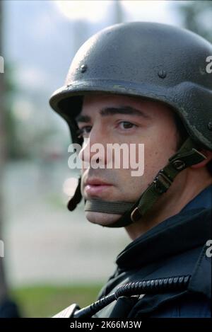 RON LIVINGSTON, 44 MINUTI: THE NORTH HOLLYWOOD SHOOT-OUT, 2003 Foto Stock