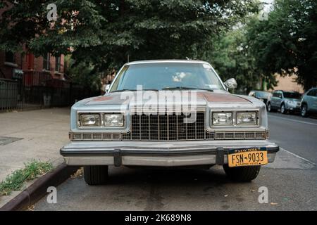 Vintage Dodge Car, Bedford-Stuyvesant, Brooklyn, New York Foto Stock