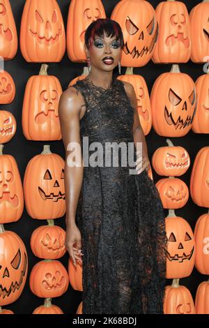 11 ottobre 2022, Los Angeles, California, USA: LOS ANGELES - ottobre 11: Symone alla prima mondiale di Halloween termina al TCL Chinese Theatre IMAX il 11 ottobre 2022 a Los Angeles, California. (Credit Image: © Nina Prommer/ZUMA Press Wire) Foto Stock