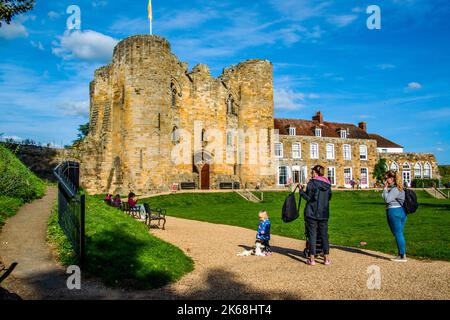 Tonbridge castello (casa di guardia) e palazzo Foto Stock