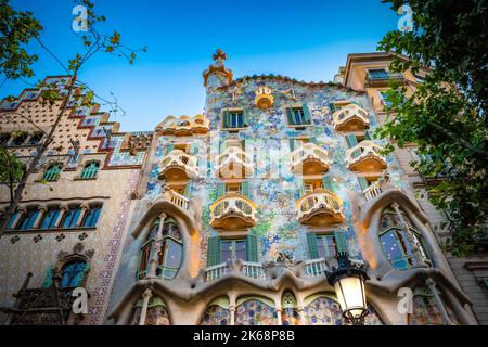 Barcellona, Spagna, Casa Batllo edificio progettato da Antoni Gaudi. Foto Stock