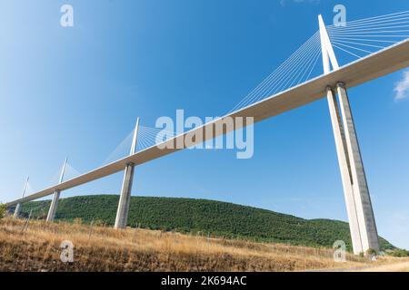 Millau Viaduct Bridge , il ponte più alto del mondo. Dipartimento di Aveyron. Francia. Foto Stock