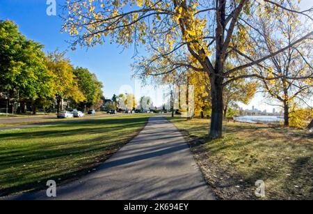 Autunno Parkdale Bow River Calgary Alberta Foto Stock