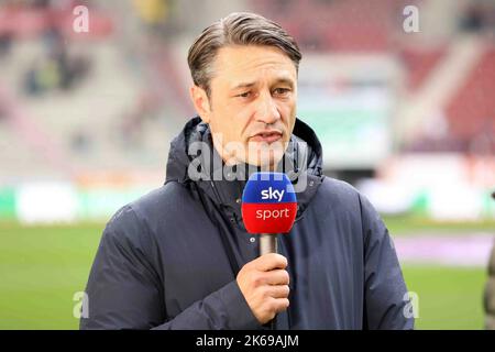 Augsburg, Germania. 08th Ott, 2022. Primo : 8th Ottobre 2022, calcio, campionato 1st, 1st Bundesliga, stagione 2022/2023, 9th:00 matchday FC Augsburg - VfL Wolfsburg allenatore Niko Kovac, VfL Wolfsburg, Wolfsburg, mezza cifra, credito: dpa / Alamy Live News Foto Stock