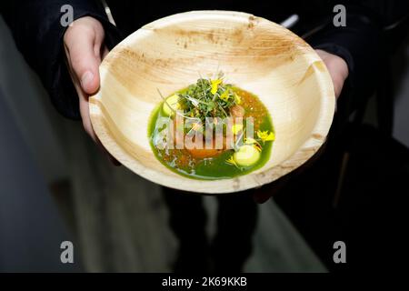 Eröffnung der Jellyfish-Bude - Fischbrötchen vom Sternekoch in der Europa-passage. Amburgo, 30.09.2022 Foto Stock