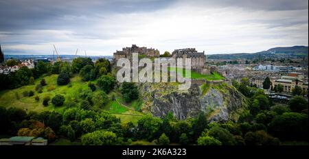 Vista panoramica sul Castello di Edimburgo Foto Stock