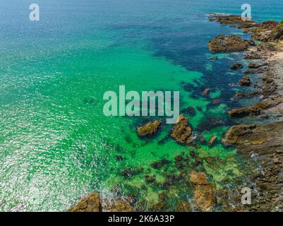 Stagni diurni a Burgess Beach sulla Barrington Coast a Forster-Tuncurry, NSW, Australia Foto Stock