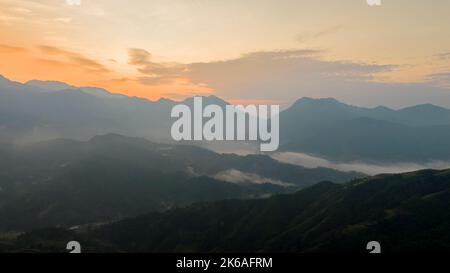 Dawn nel distretto di Hoang su Phi, provincia di ha Giang, Vietnam Foto Stock